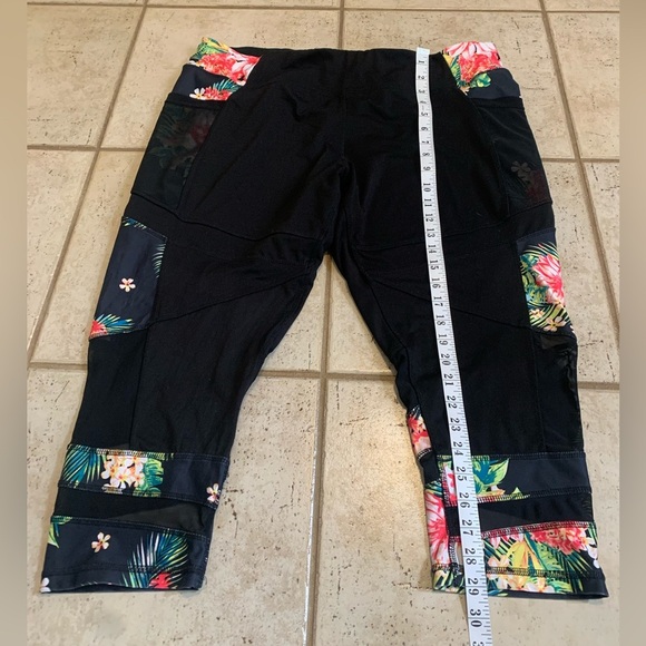ACX Active Plus Size Floral Print Mesh Panel Capri Leggings 1X - Picture 7 of 7